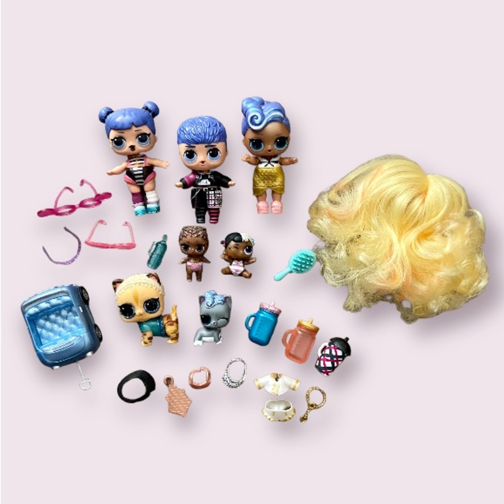 LOL Surprise Dolls and Accessories Bundle